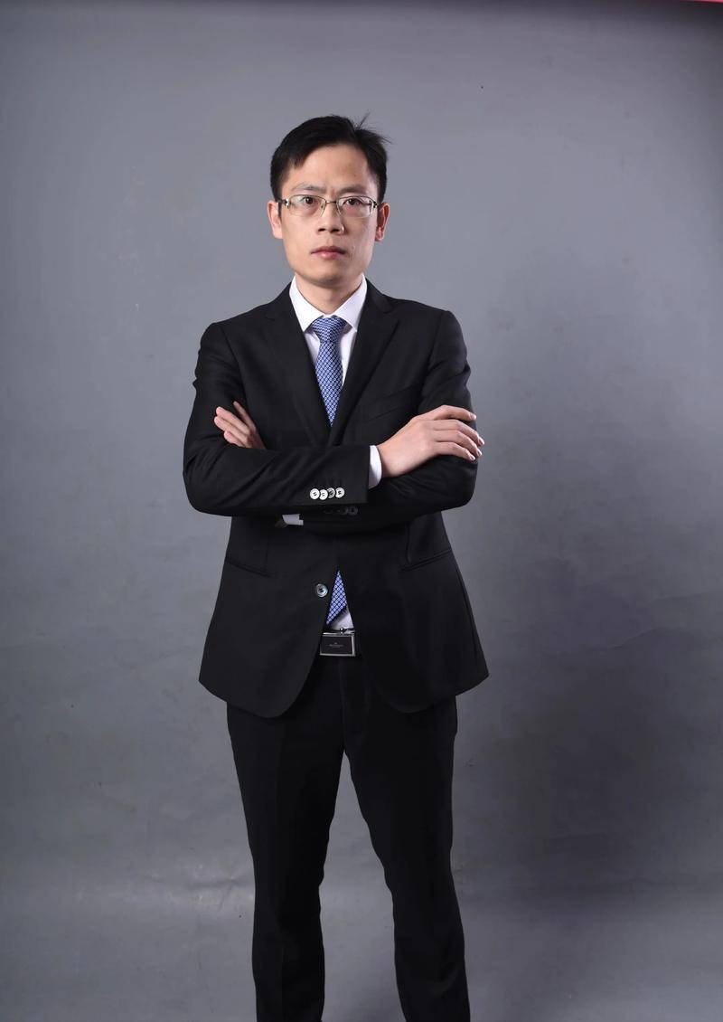 周洪 商务拓展总监